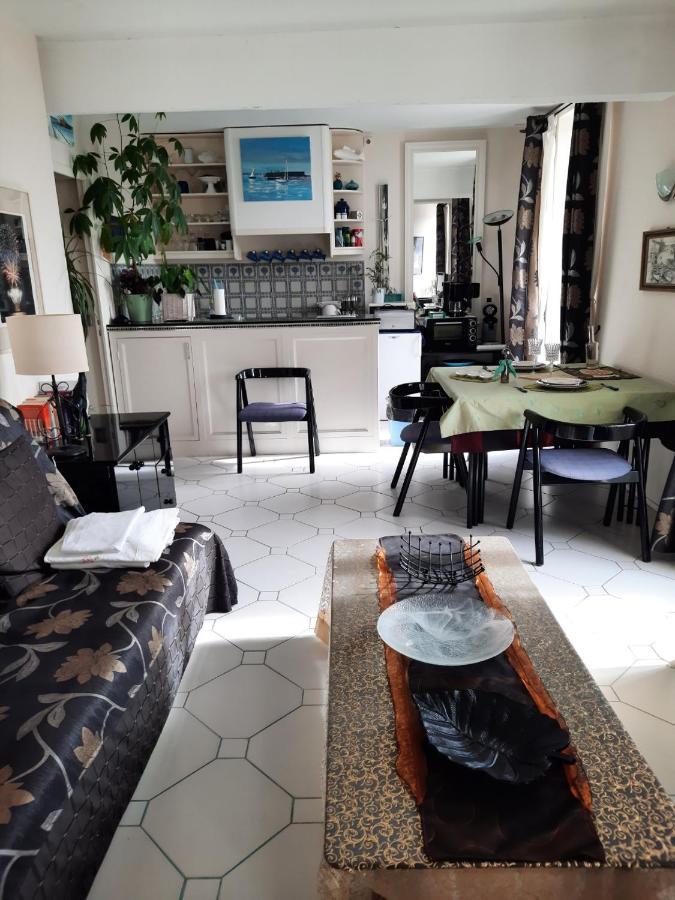 Appartement De Charme Sur Le Port De Marseillan Exteriör bild